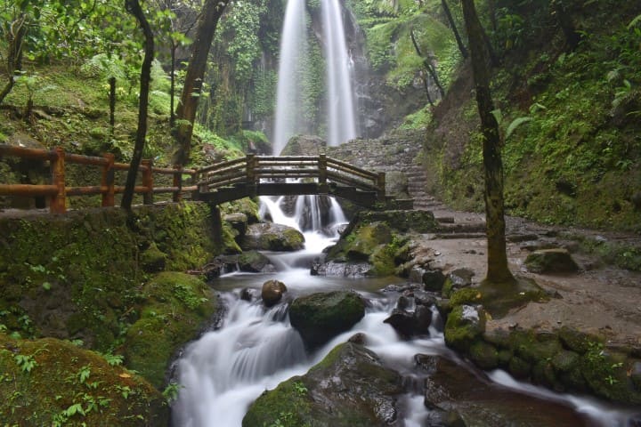 Cascade, magnétiseur, soin énergétique, bien-être